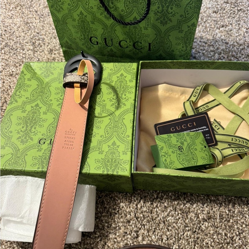 Gucci Brown Leather Belt with Black Buckle
